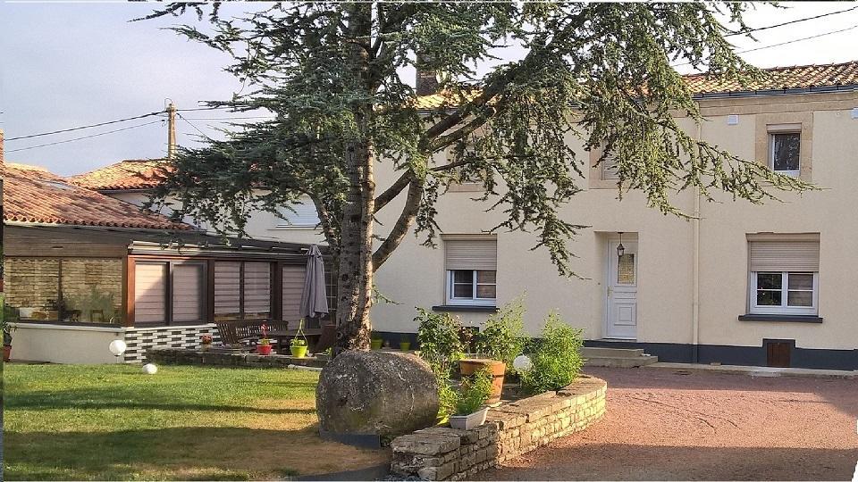 Bed and Breakfast Entre Marais et Gatine à Saint-Pompain Extérieur photo